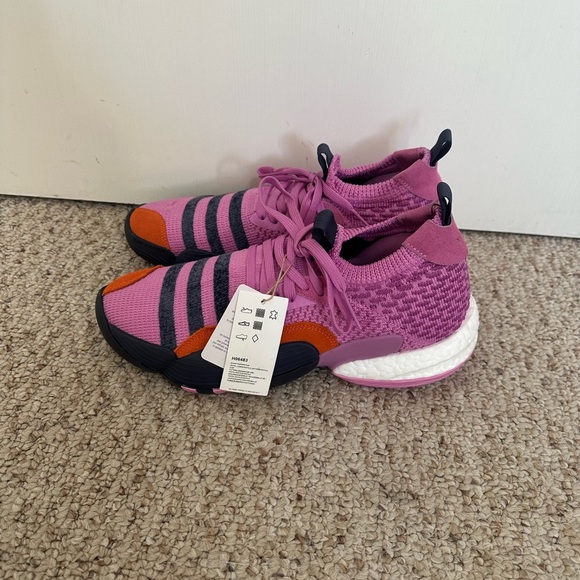 Adidas Trae Young 2 'Stratosphere' Basketball Shoes - Picture 2 of 7